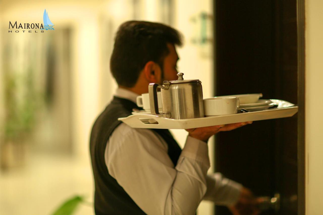 Hotel Mairona Gulberg Lahore Exterior foto