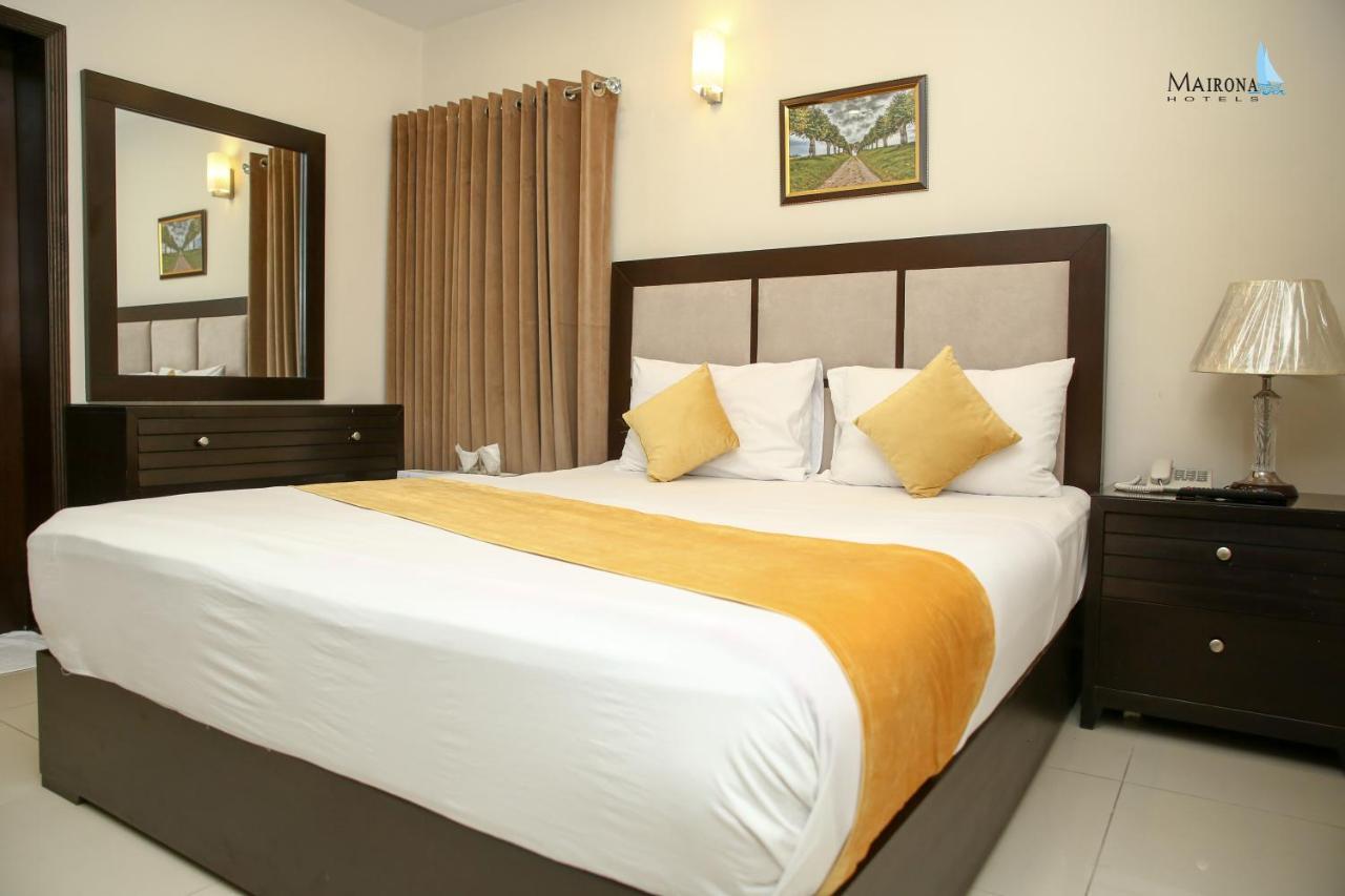Hotel Mairona Gulberg Lahore Exterior foto